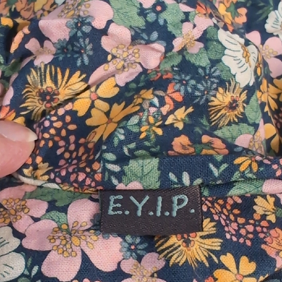 3 Surgical Scrub Caps With Ponytail Tie - Picture 3 of 9